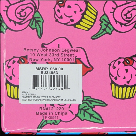 Betsey Johnson  9 PR Fashion Crew Socks Gift Box - Picture 5 of 8